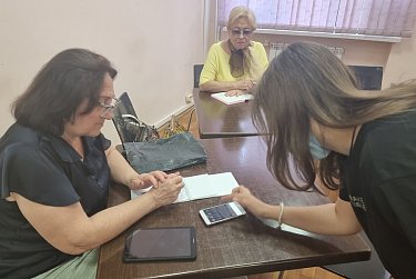 Оренбургские пенсионеры осваивают «Азбуку Интернета»